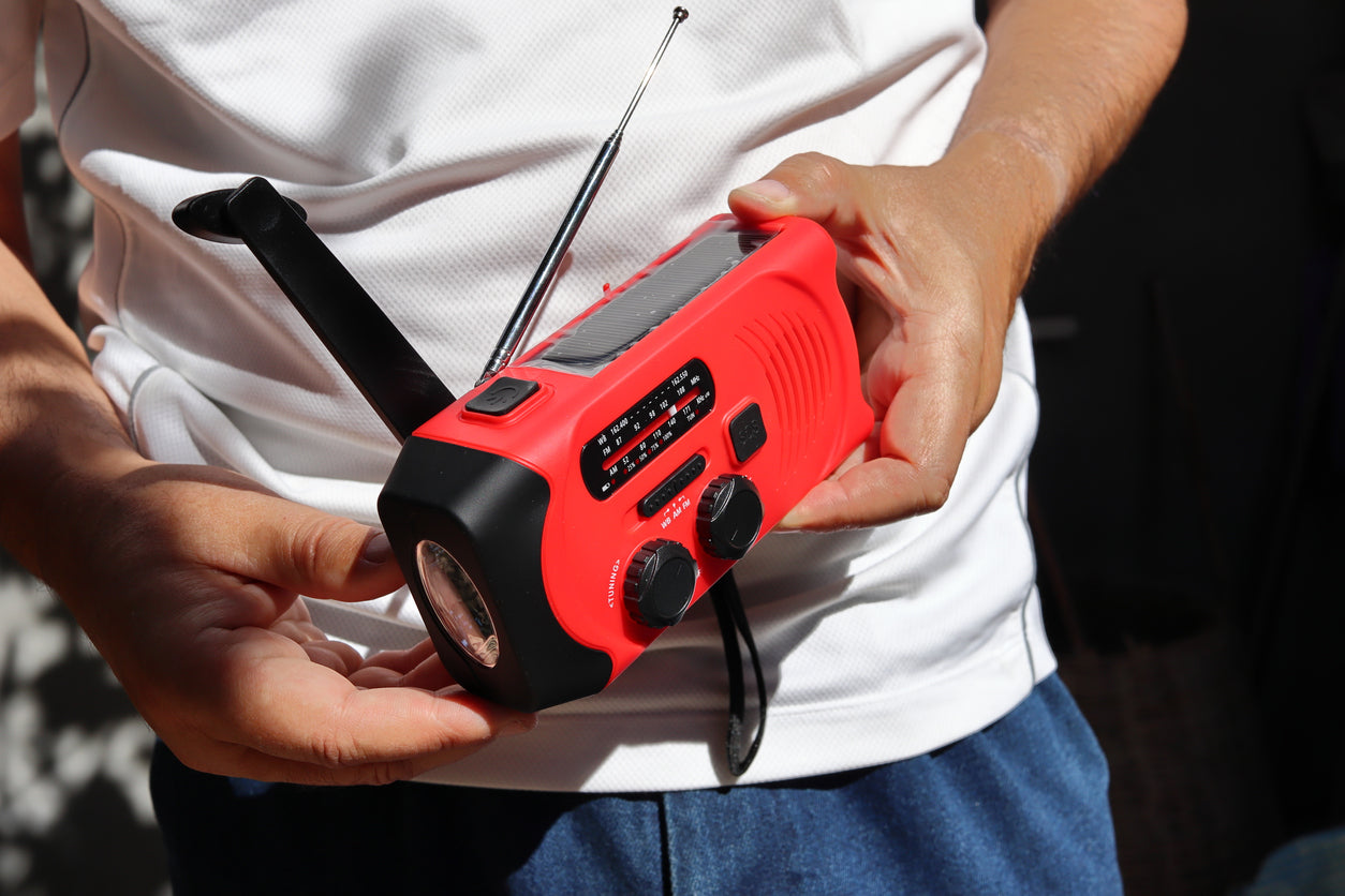 Understanding the Importance of Emergency Radio in Disaster Situations