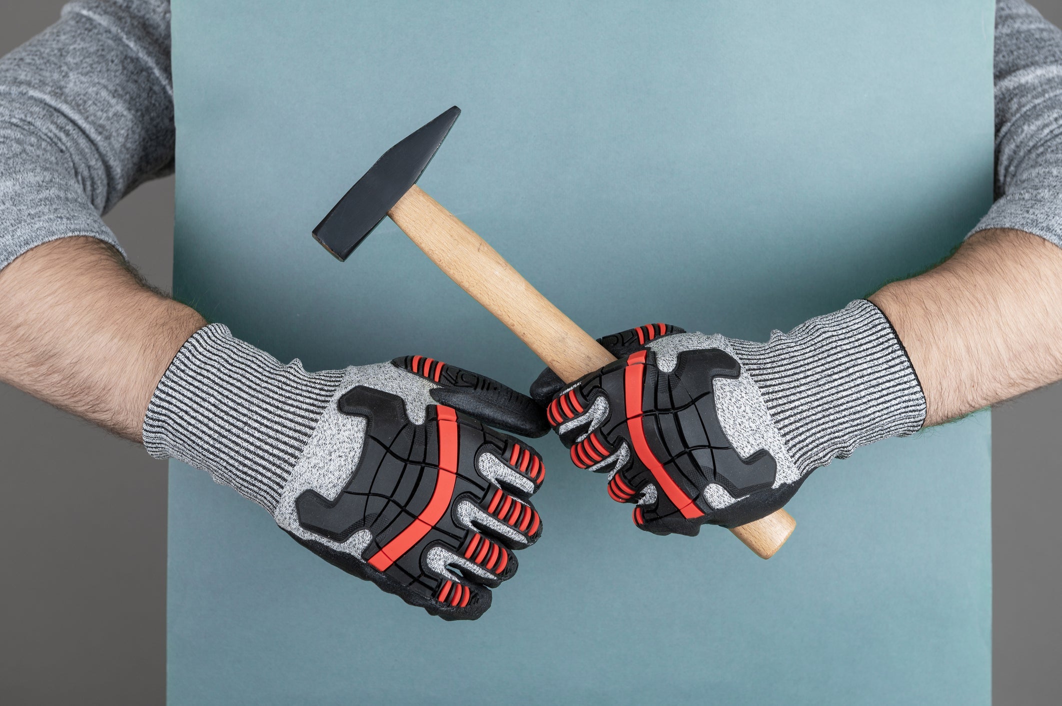Impact-Reducing Gloves: Essential Protection for High-Risk Industries