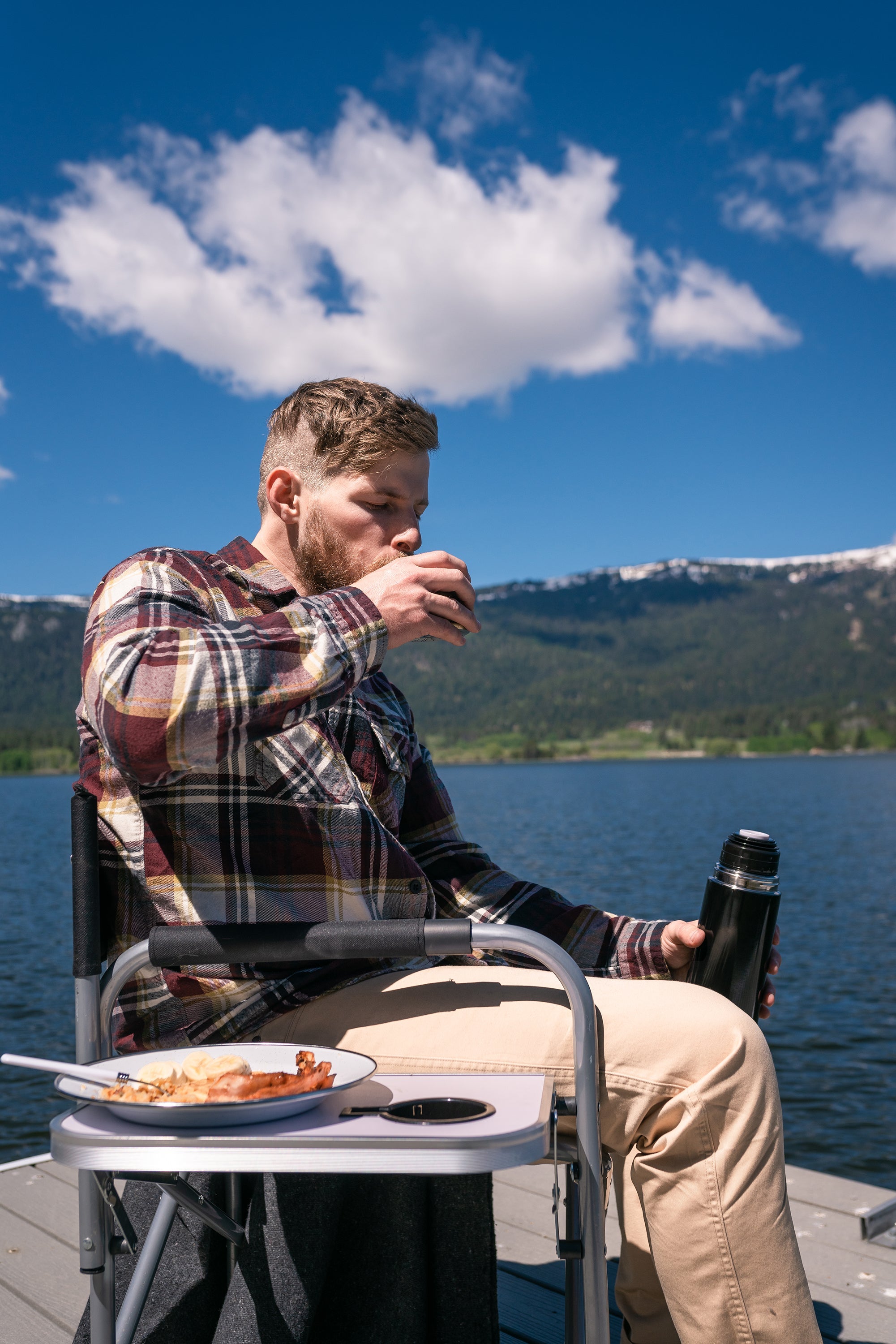 Folding Directors Chair With Side Table