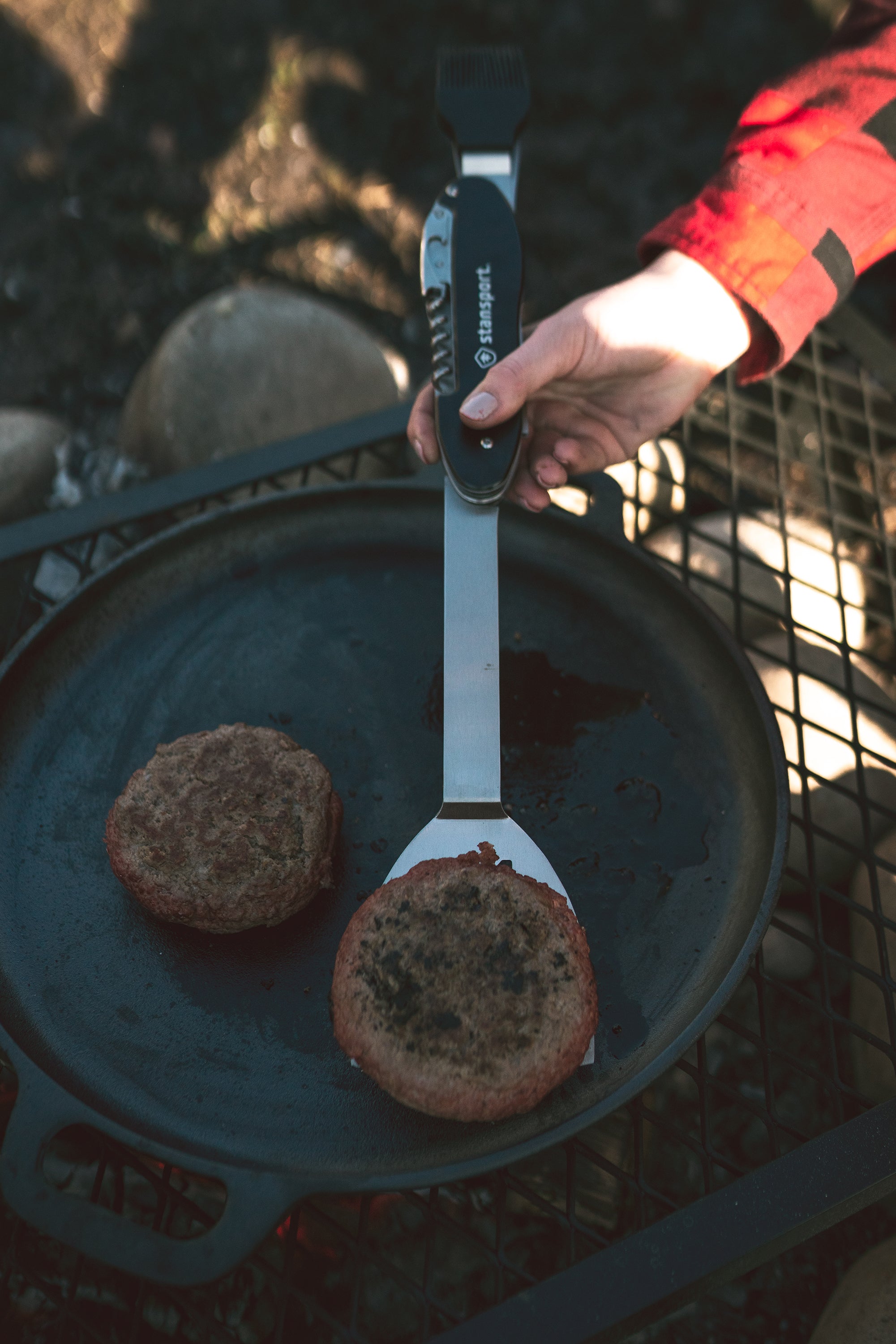 Pre-Seasoned Cast Iron Pizza Pan - 16.5 Inch