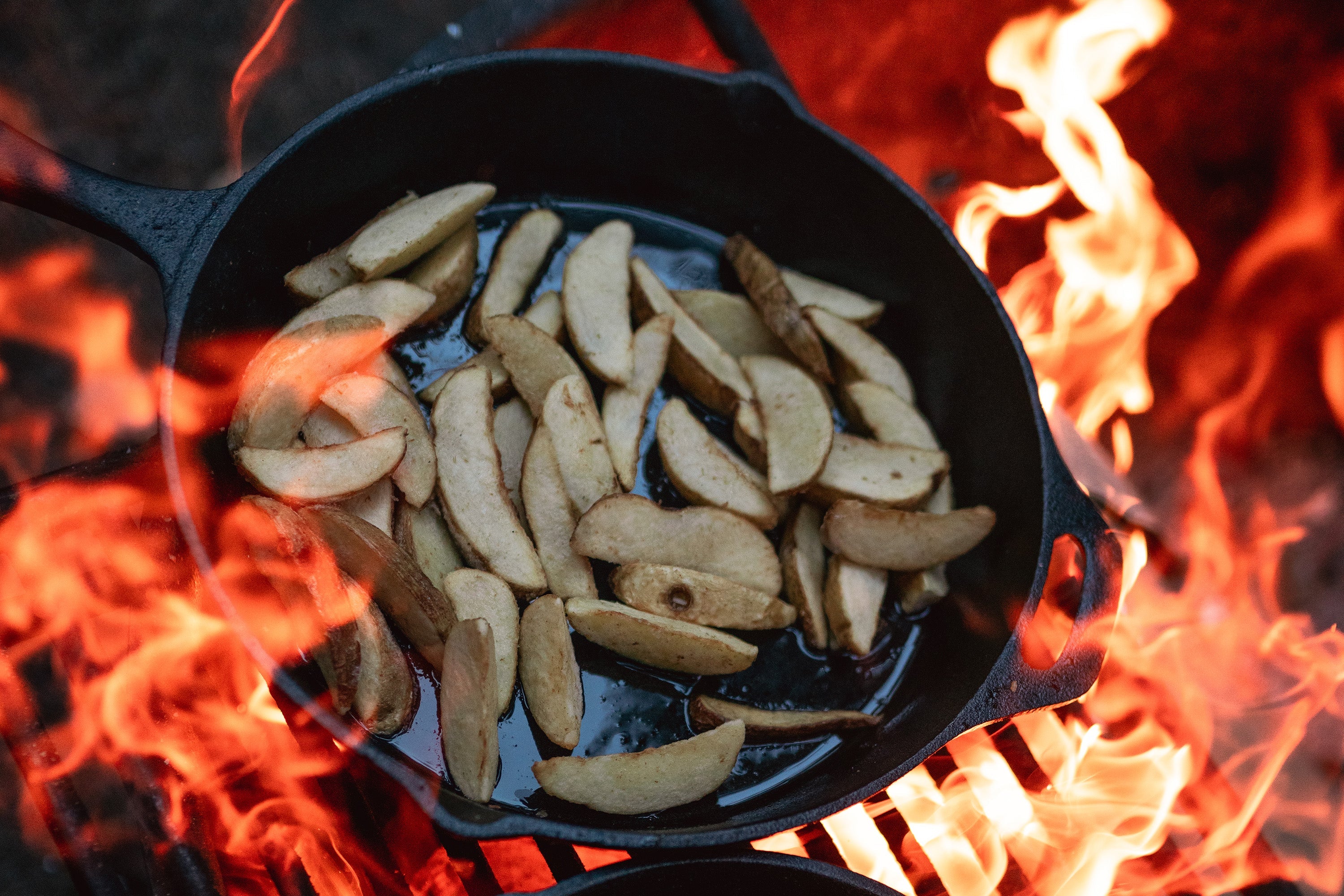 Pre-Seasoned Cast Iron Fry Pan - 12 In