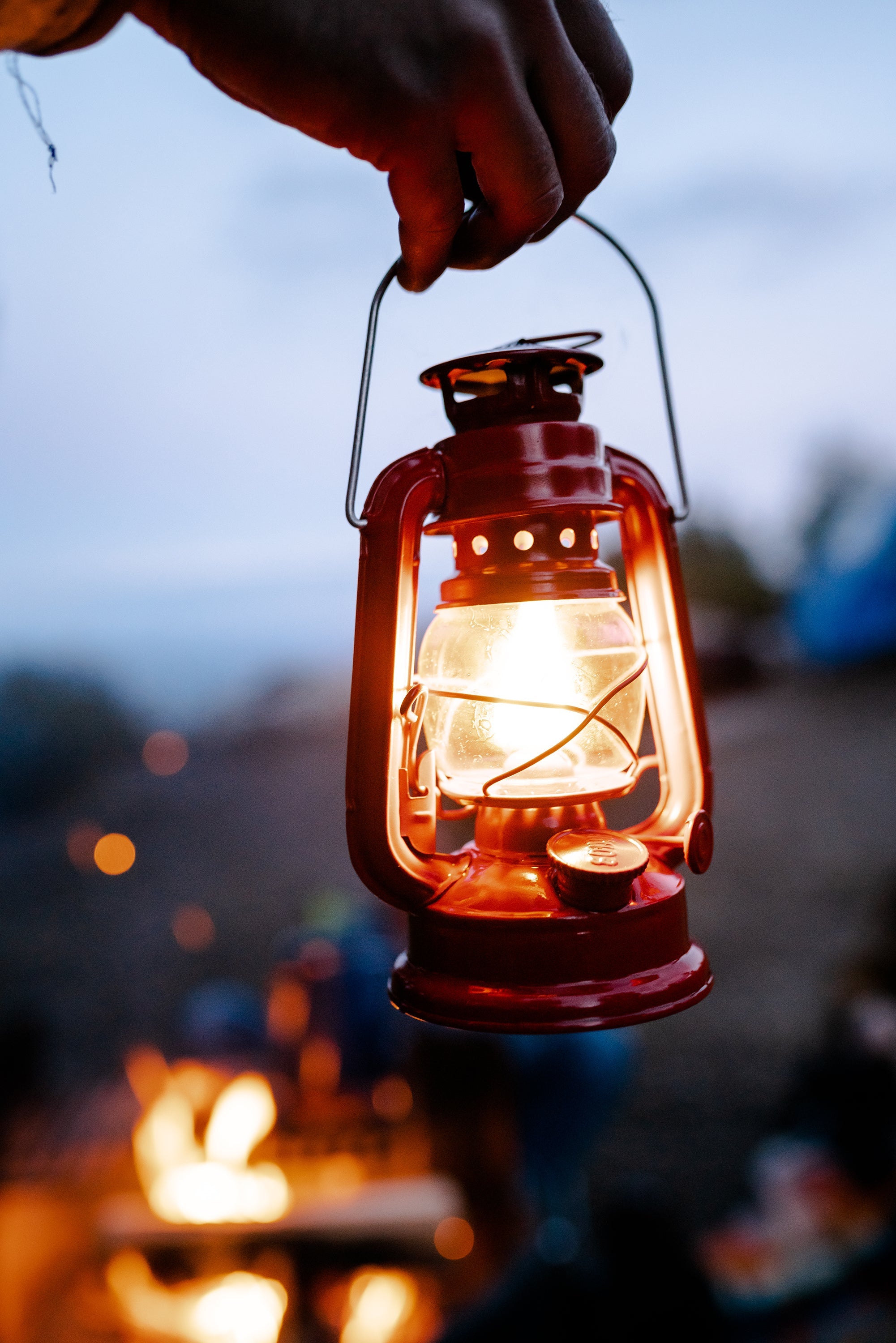 Huricane Lantern - 8 In