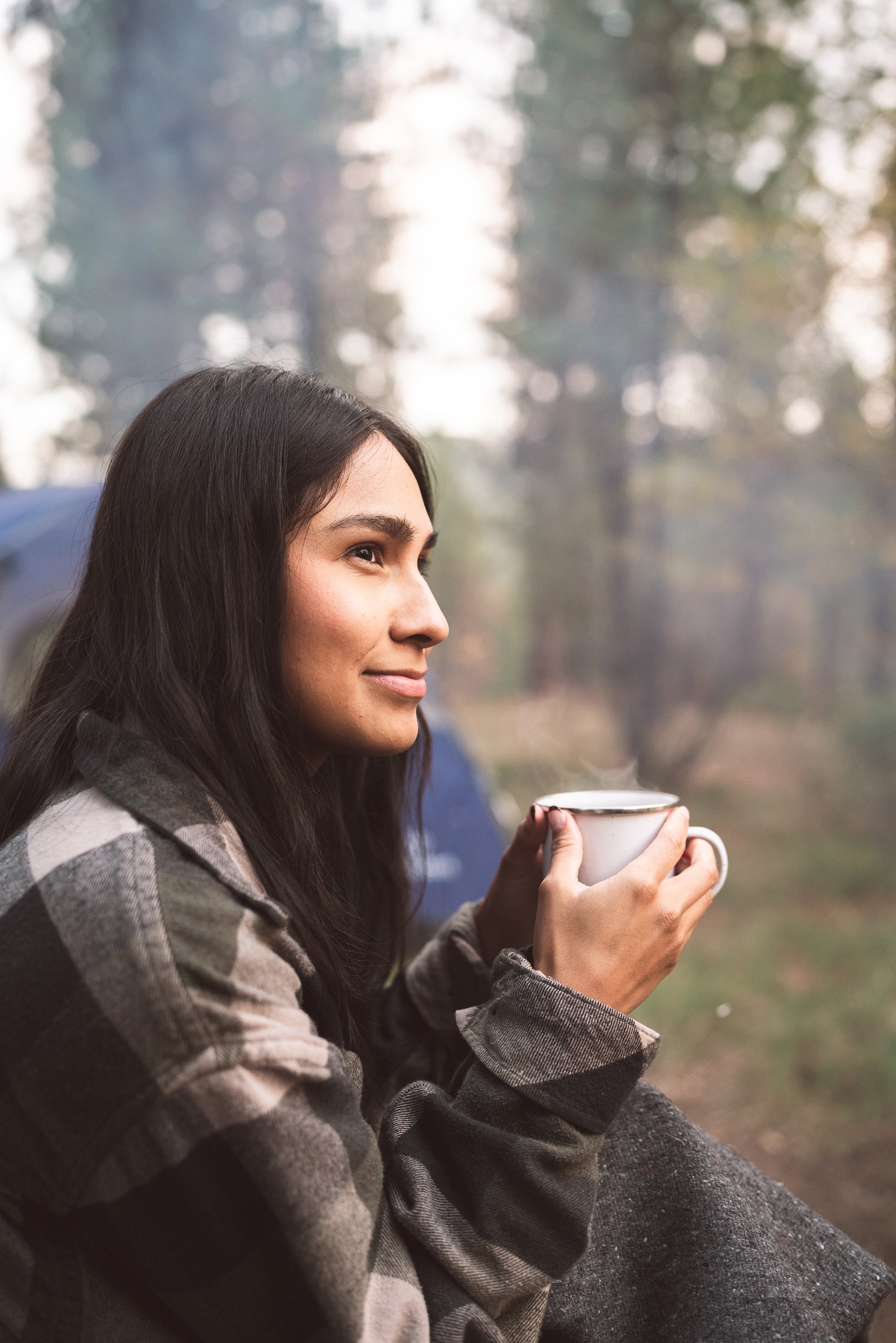 Enamel 8Cup Coffee Pot W/Perc/4-12 Oz Mugs/White W/Blue Spec