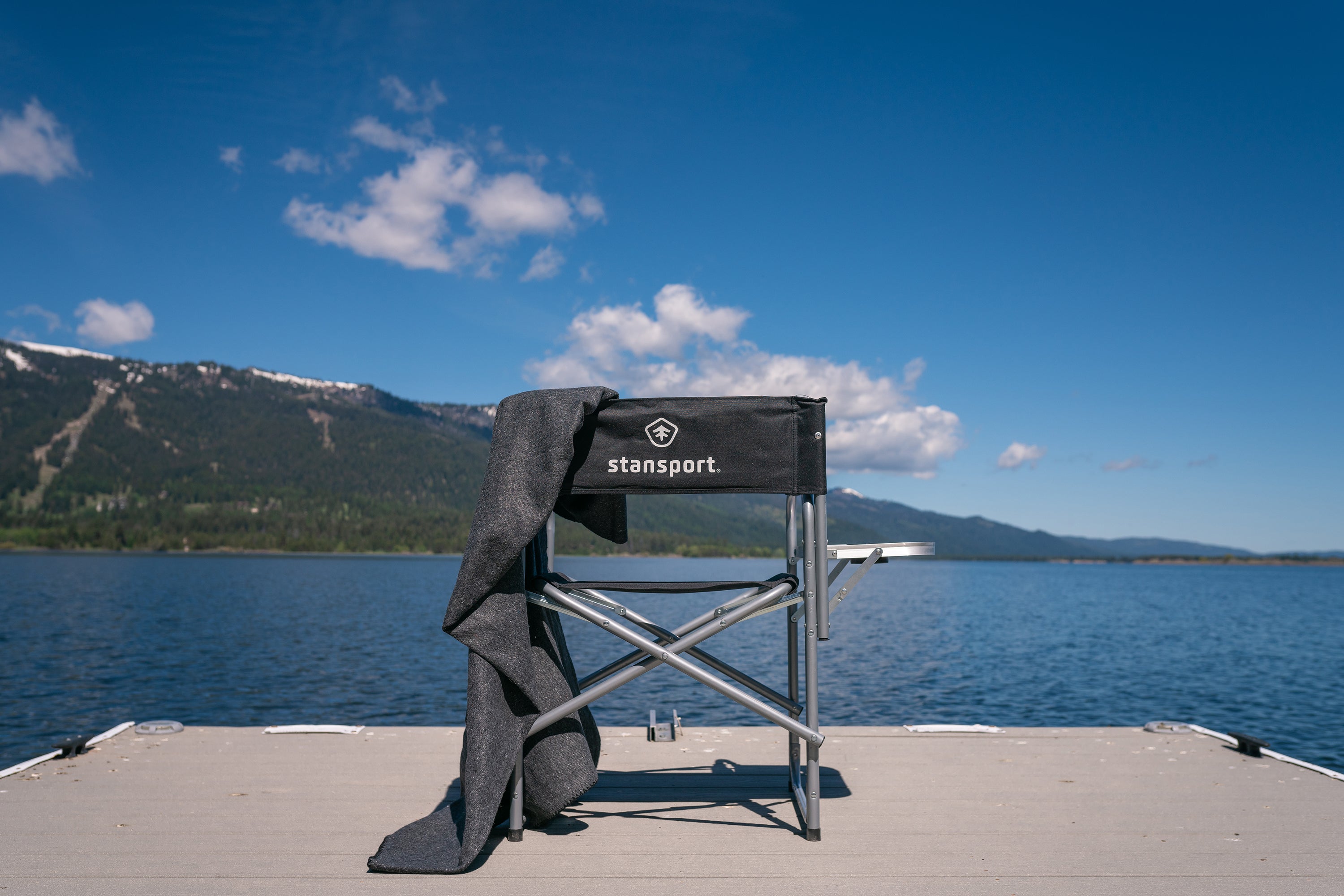 Folding Directors Chair With Side Table