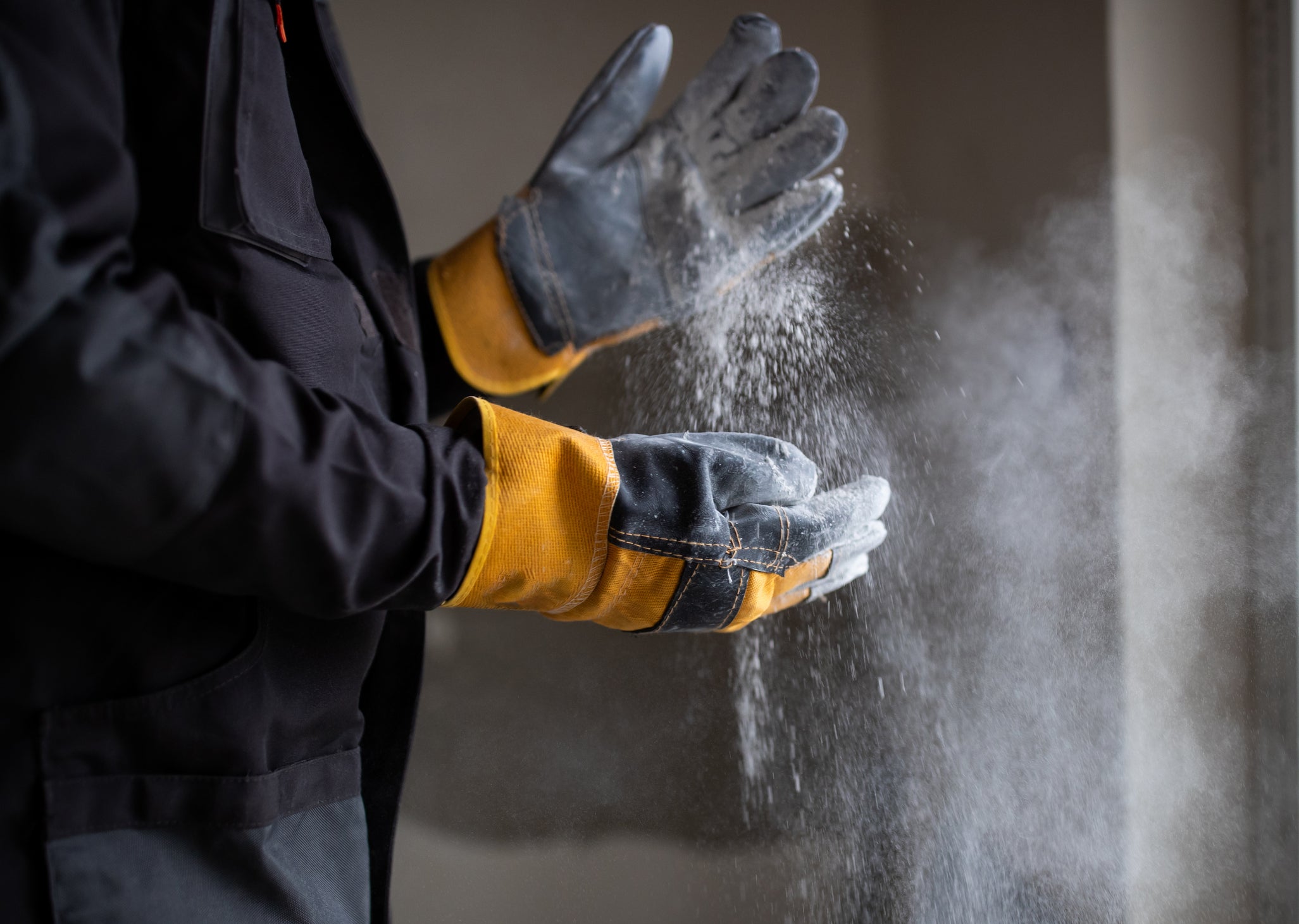 Thermo Lined Split Cowhide: Durable Cold-Weather Protection for Industrial and Emergency Use
