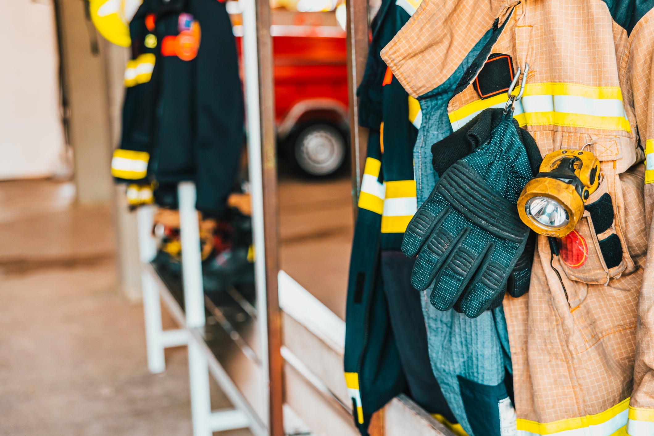 Ultimate Guide to Fire-Resistant Gear: Essential PPE for Maximum Firefighter Safety