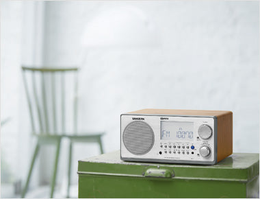 Sangean-FM-RBDS / AM Wooden Cabinet Digital Tuning Receiver